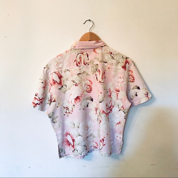 WET SEAL - Pastel Hawaiian Crop Top - Picture 2 of 3